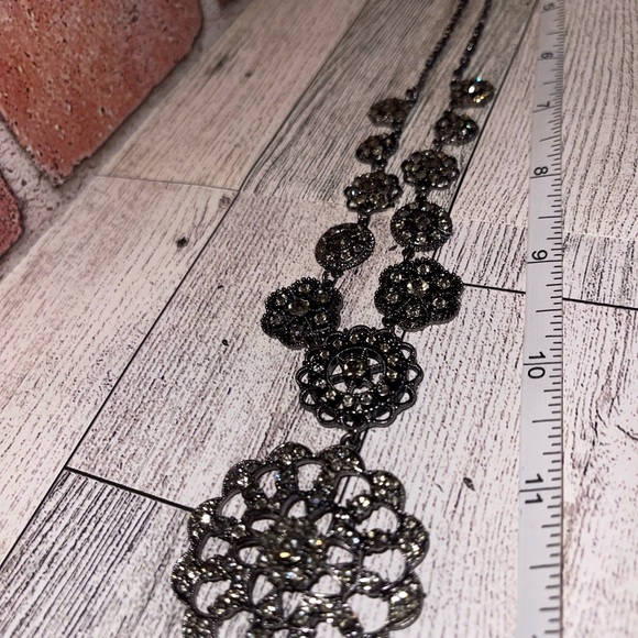 ST Thomas gun metal Rhinestone Necklace. - Picture 10 of 13